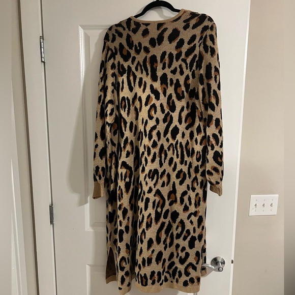 NWOT Fashion to Figure Leopard Long Cardigan Sweater Size 2X - Picture 5 of 6